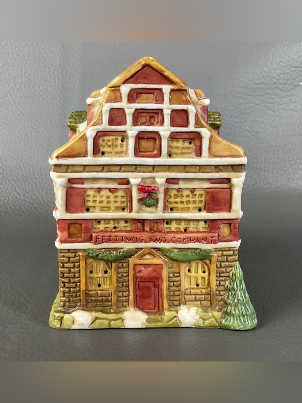 1991 National Rennoc Fezziwig And Company Porcelain Christmas Village Building